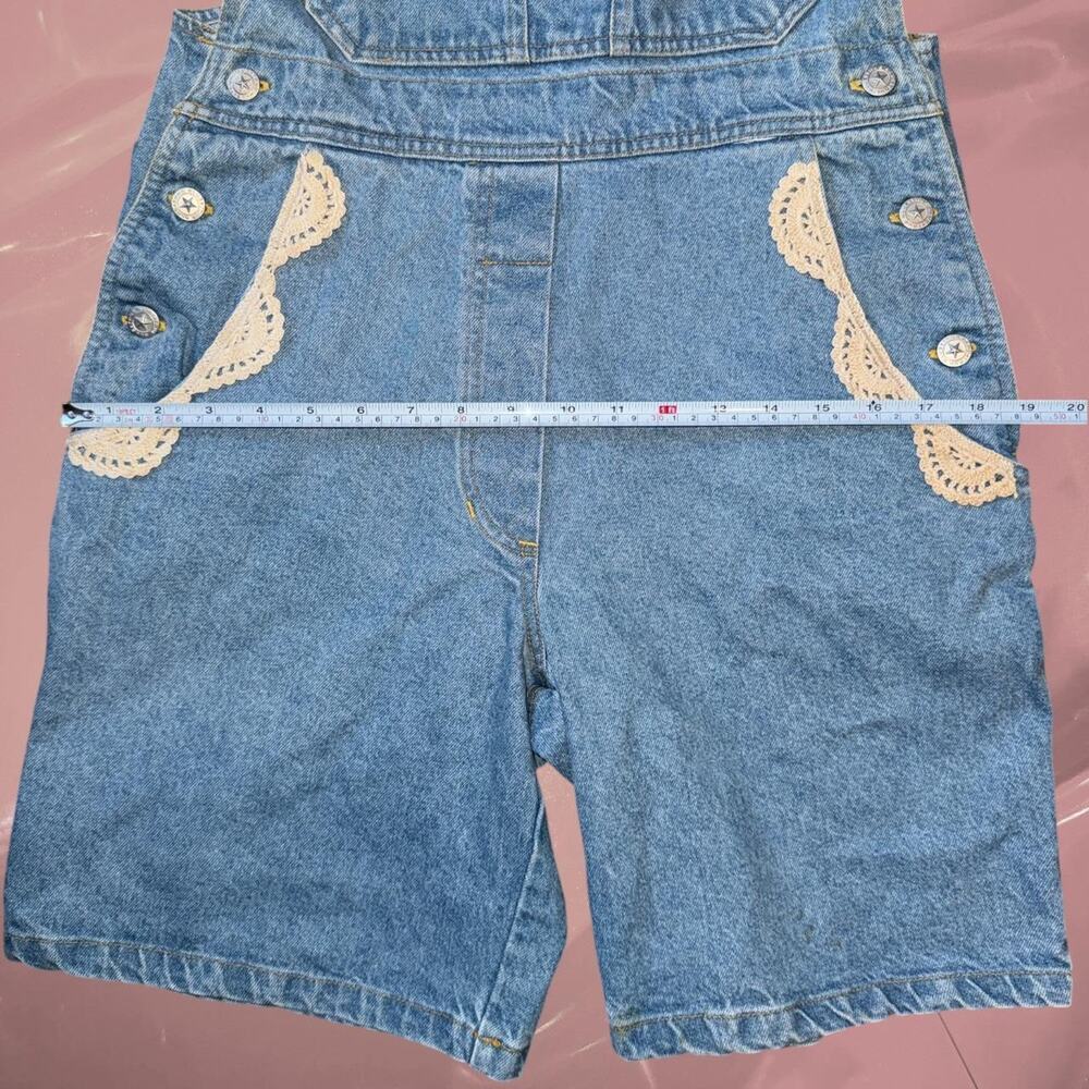 Vintage Y2K denim overall shorts with lace trim crochet romantic cottage core - Picture 4 of 6